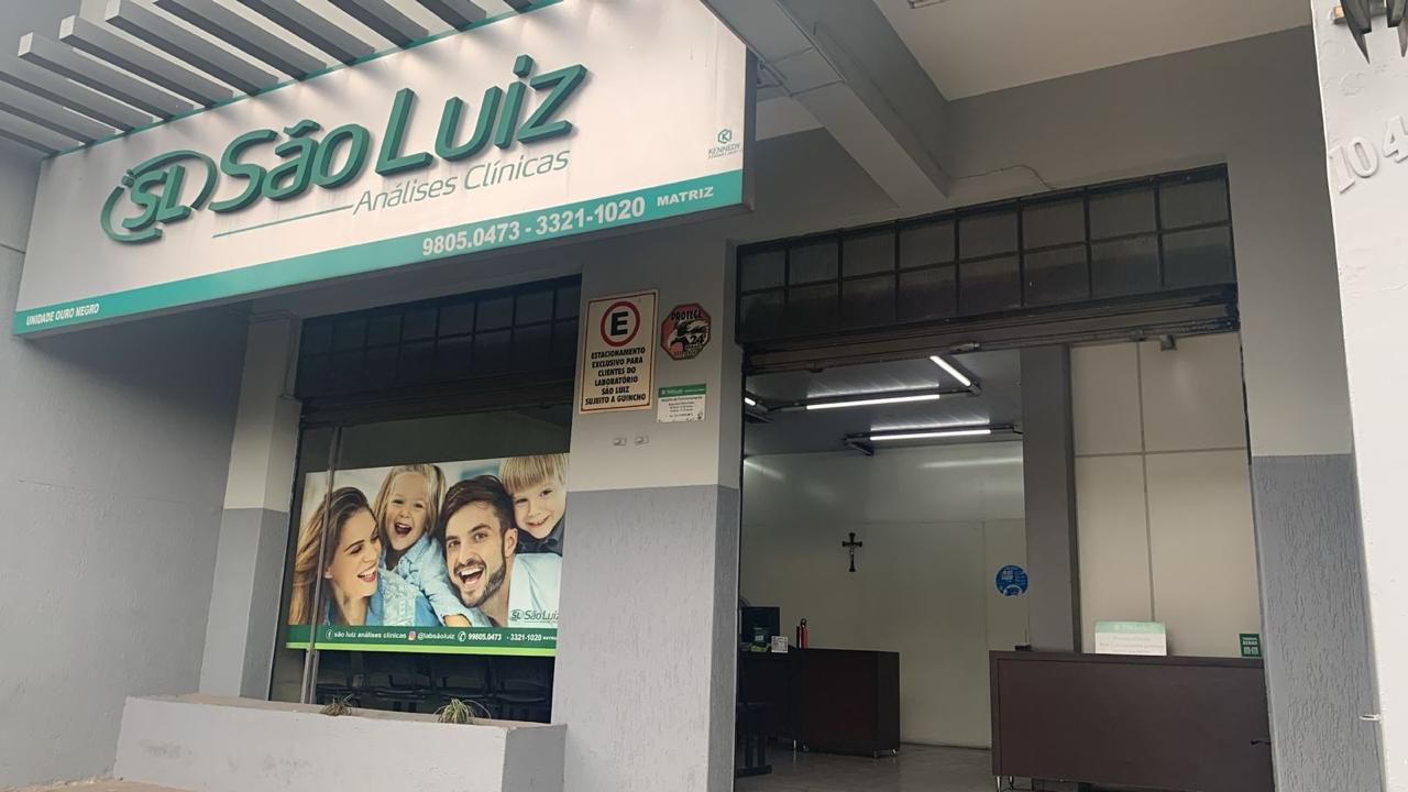 Fachada da unidade Ouro Negro do Laboratório São Luiz em Formiga