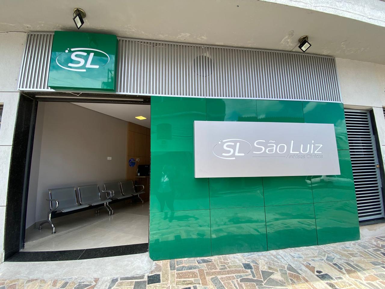 Fachada da unidade Quinzinho do Laboratório São Luiz em Formiga
